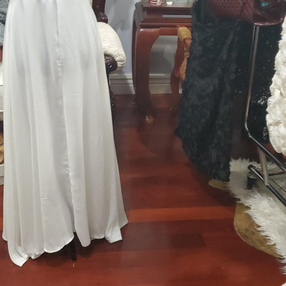 Dress - Picture 3 of 5